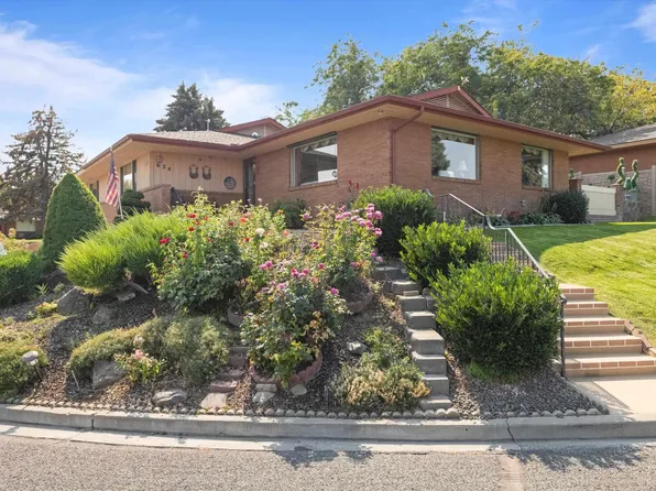 624 Estee Ct, Yakima, WA 98908