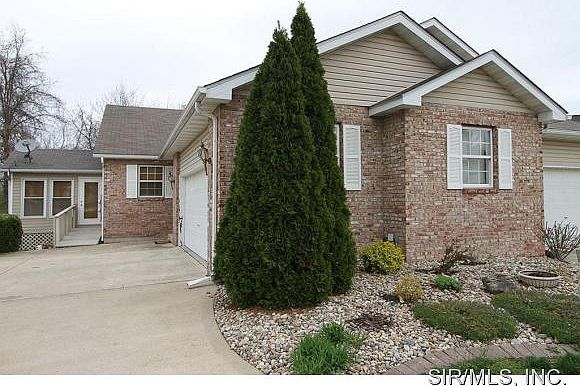 1st image of 12 Berry Patch Ln