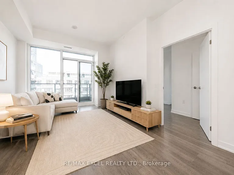 7 Golden Lion Hts #N624 — Photo 3