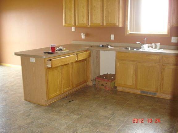 2nd image of 562 4th Circle Dr SE