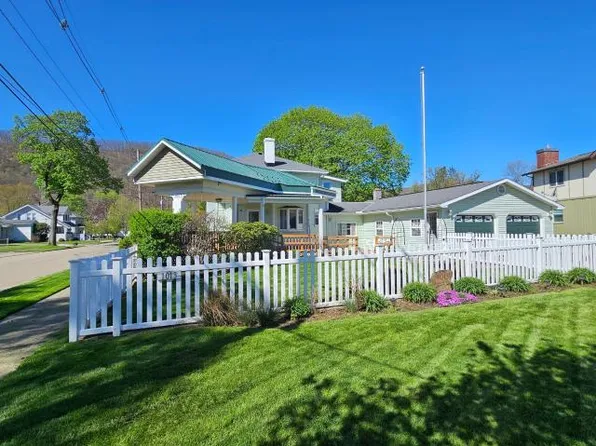 1013 Conewango Ave #10, Warren, PA 16365