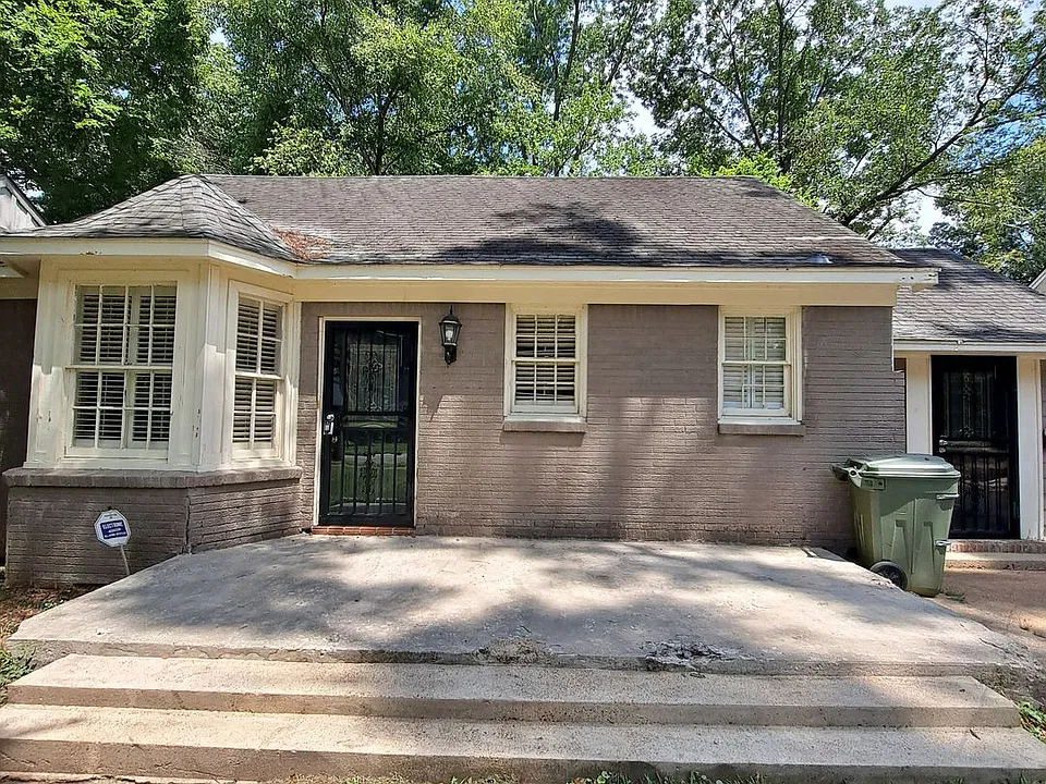 118 S Humes St