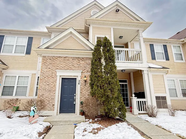 2250 Aurora Dr Unit 24, Hampshire, IL 60140