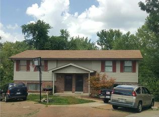 3872 Crest Circle Dr, Arnold, MO 63010