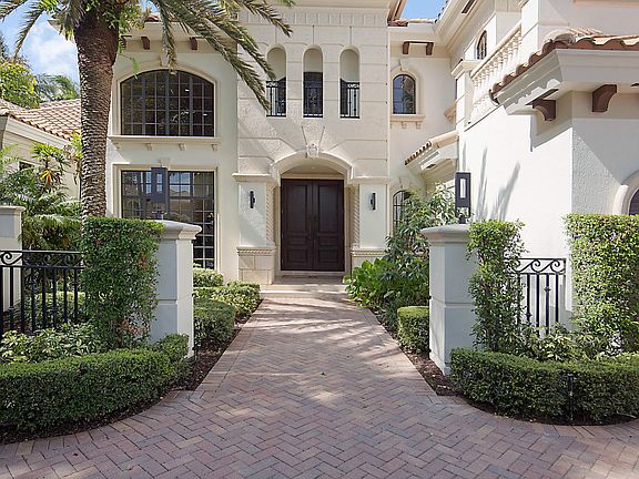 Home For Sale In Le Rivage