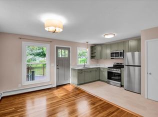 30 Browns Ct, Richmond, VT 05477