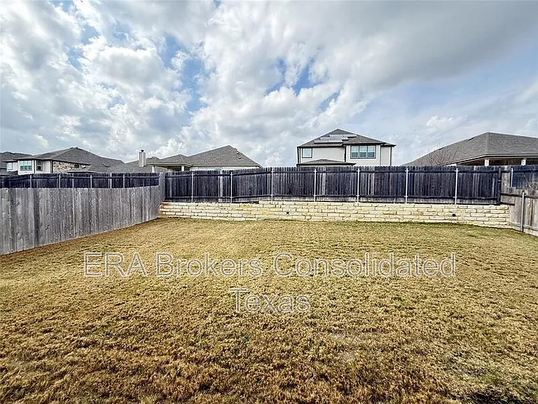 4644 Padula Dr — Photo 29
