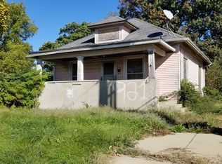 921 Robinson St, Danville, IL 61832