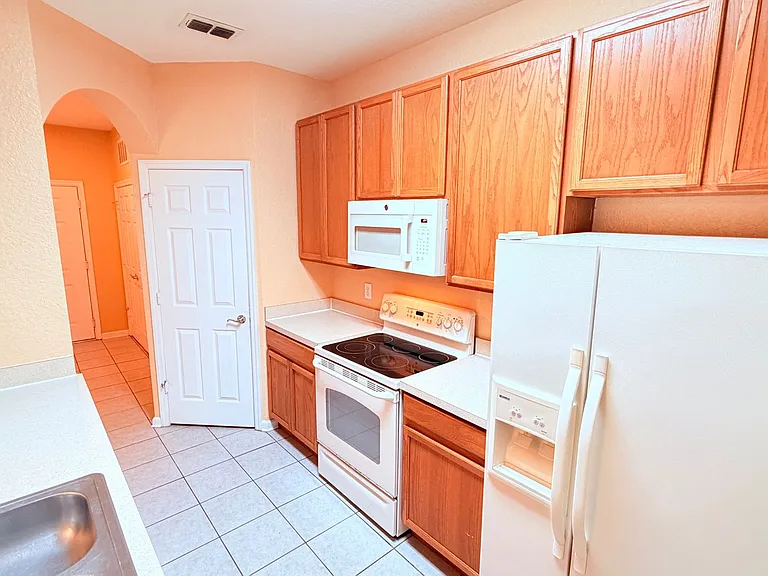 6265 Contessa Dr #203 — Photo 7