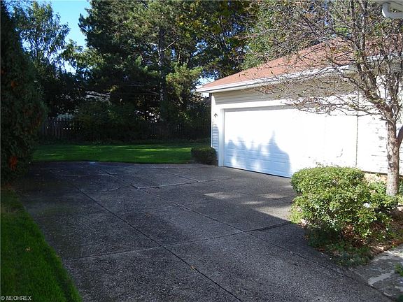 4th image of 6382 Alexandria Dr
