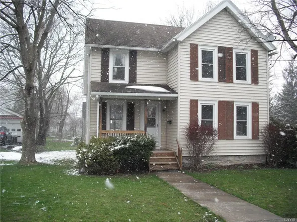 79 Hockeborne Ave, Auburn, NY 13021