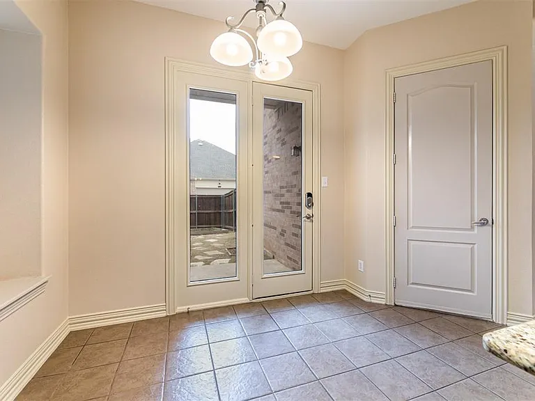 1475 Cambridge Dr — Photo 15