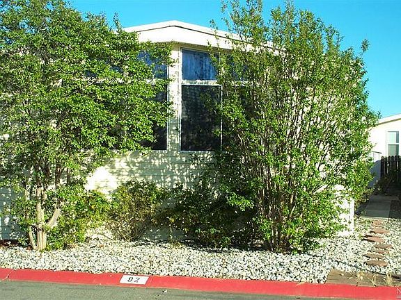 2nd image of 92 Royal Oak Ct
