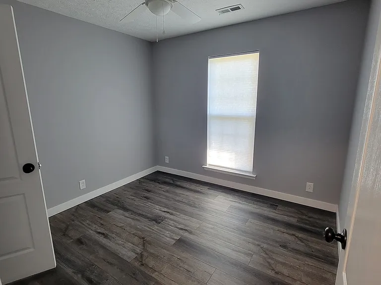 650 Potomac Pl — Photo 7