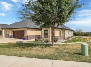 4204 Macgillivray Dr, Manhattan, KS 66503