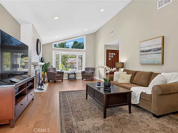 4th image of 18590 Calle Vista Cir