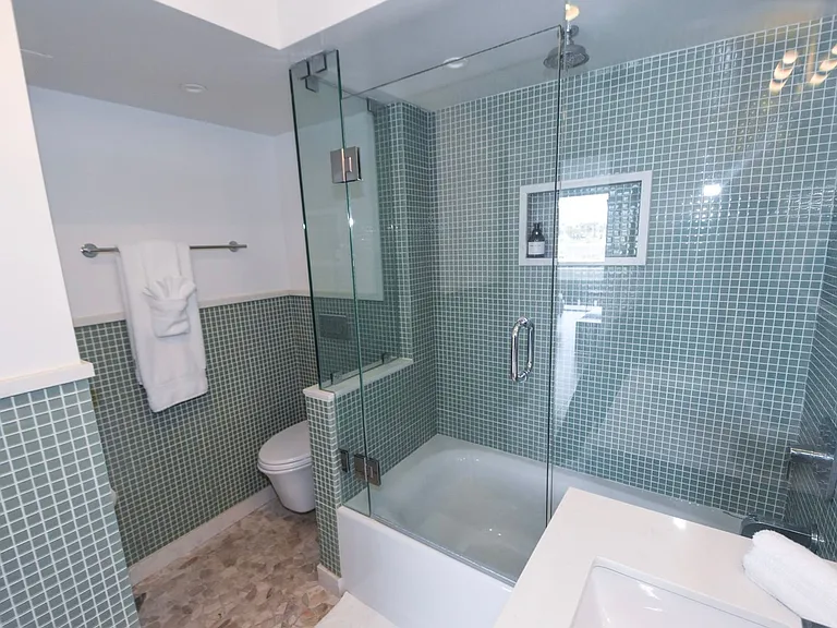 1710 Avenida Del Mundo #108 — Photo 12