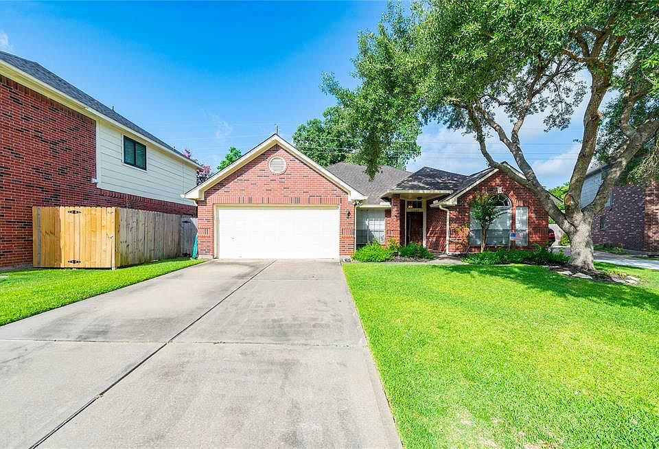 1st image of 21643 Westcliffe Falls Dr