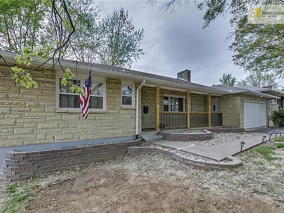 2nd image of 2024 N 49th St
