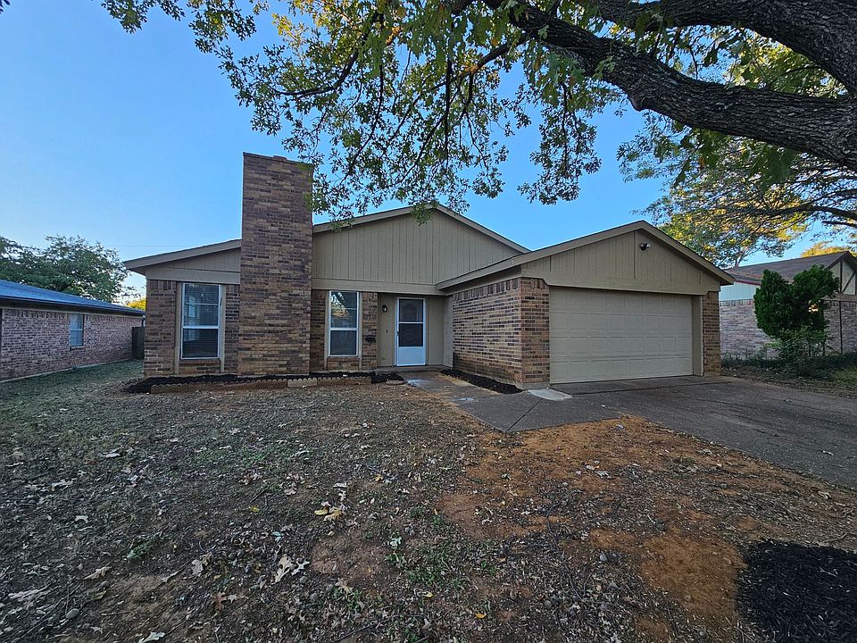 1st image of 308 Royal Field Dr