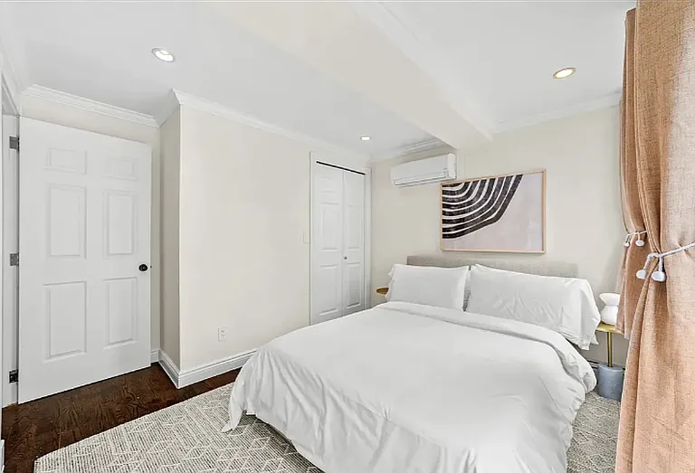 448 W 19th St #PHH — Photo 6