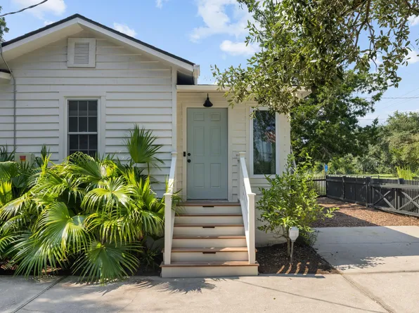 405 Station 22 1/2 St, Sullivans Island, SC 29482