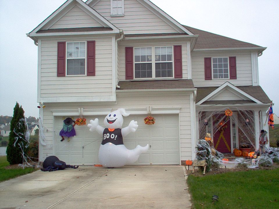 2nd image of 322 N Waters Edge Dr