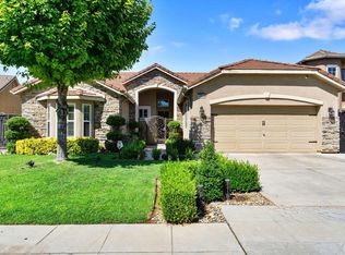 6863 N Rosalia Ave, Fresno, CA