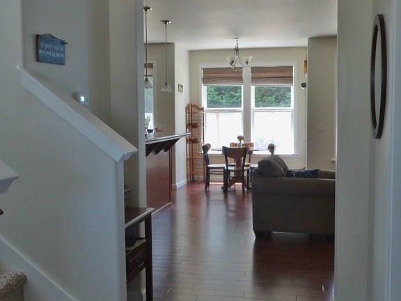3rd image of 2309 Lakewood Dr SE