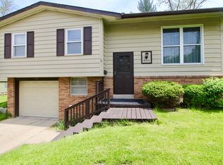 6014 N Hamilton Rd, Peoria, IL 61614