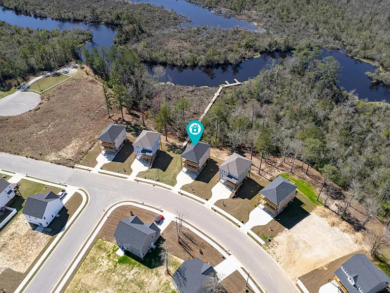 208 Broadleaf Dr — Photo 42