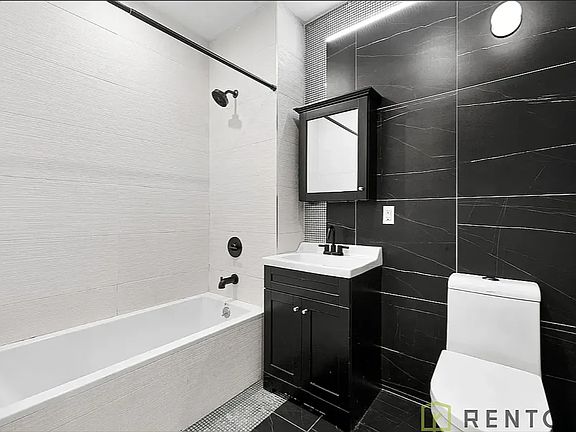 3rd image of 862 Dekalb Ave #4E