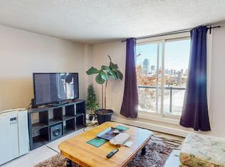 2209 14th St SW #301, Calgary, AB T2T3T2