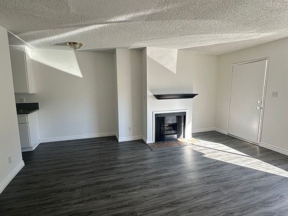 5th image of 10135 Hillhaven Ave APT 112