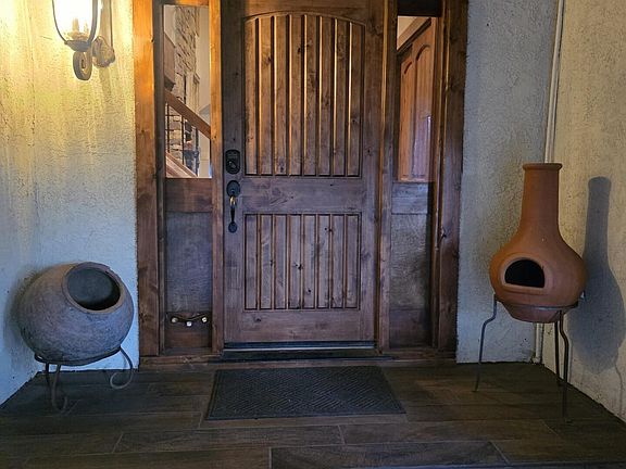 3rd image of 14 Meadowbrook Ter