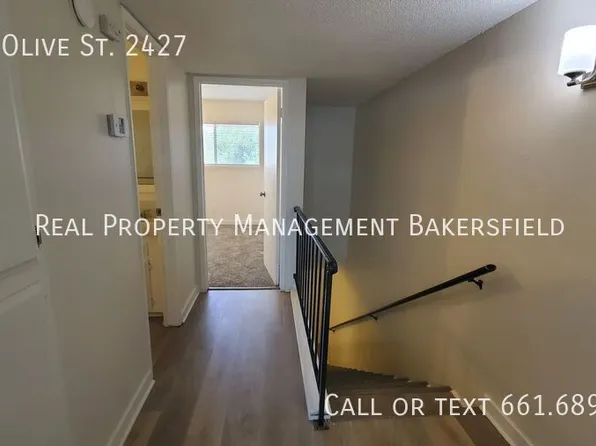 2427 Olive St #2427, Bakersfield, CA 93301