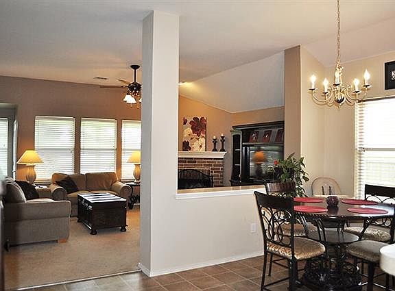 5th image of 3800 Oakhurst Ln