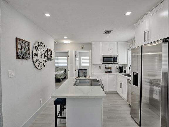 3rd image of 3448 SW 22nd Street