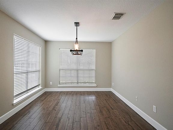 4th image of 31714 Regal Park Ct