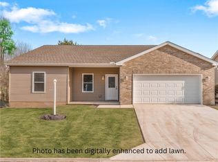 1133 Taylor Ln, Mineral Ridge, OH 44440