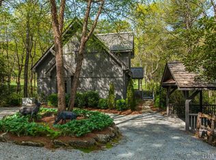 589 Seminole Way, Lake Toxaway, NC 28747