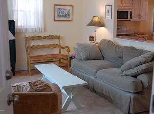 29 Olin St, Ocean Grove, NJ 07756