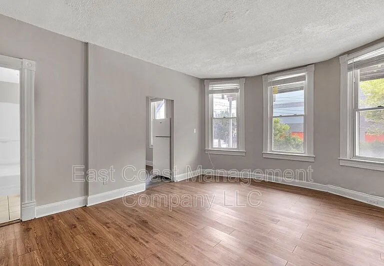 4008 Primrose Ave #1A — Photo 9