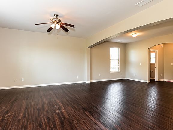 5th image of 166 Biscayne Ter