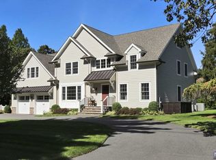 301 Evers St, Wyckoff, NJ 07481