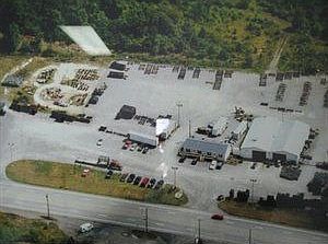 2nd image of 631 Pittsburgh Rd