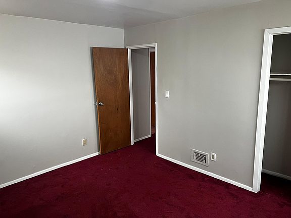 3rd image of 116-23 Inwood St #1