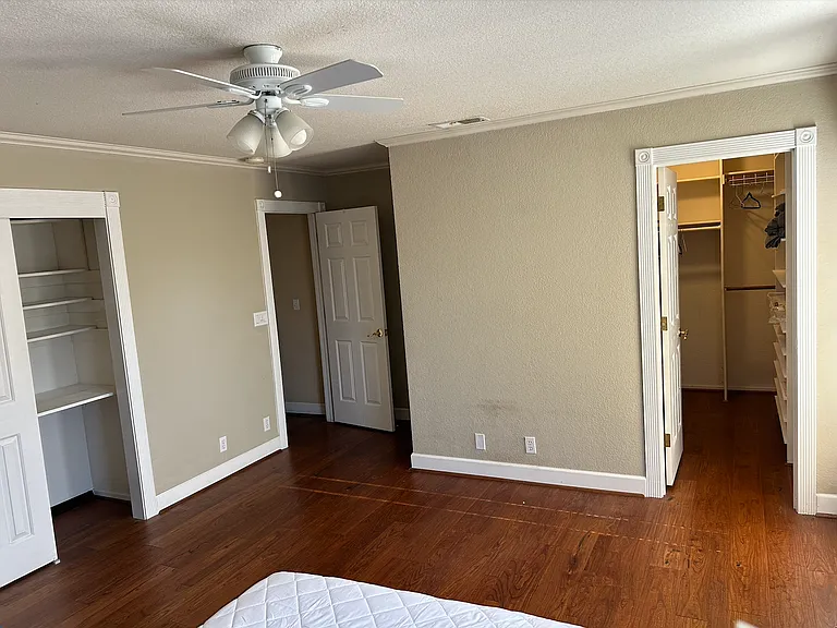 539 J St — Photo 7
