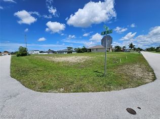 3016 SW 7th Ave, Cape Coral, FL 33914