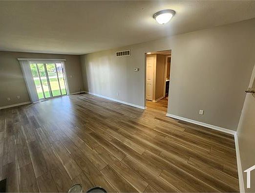 4th image of 1206 Penn Ave #1